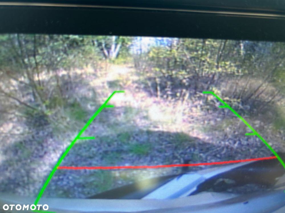 Mitsubishi Outlander Instyle NAVI + - 9