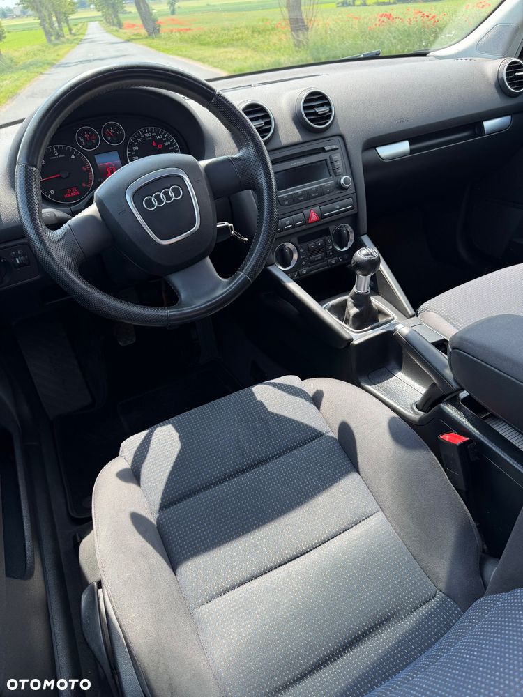 Audi A3 Sportback 2.0 TDI DPF Ambition - 23