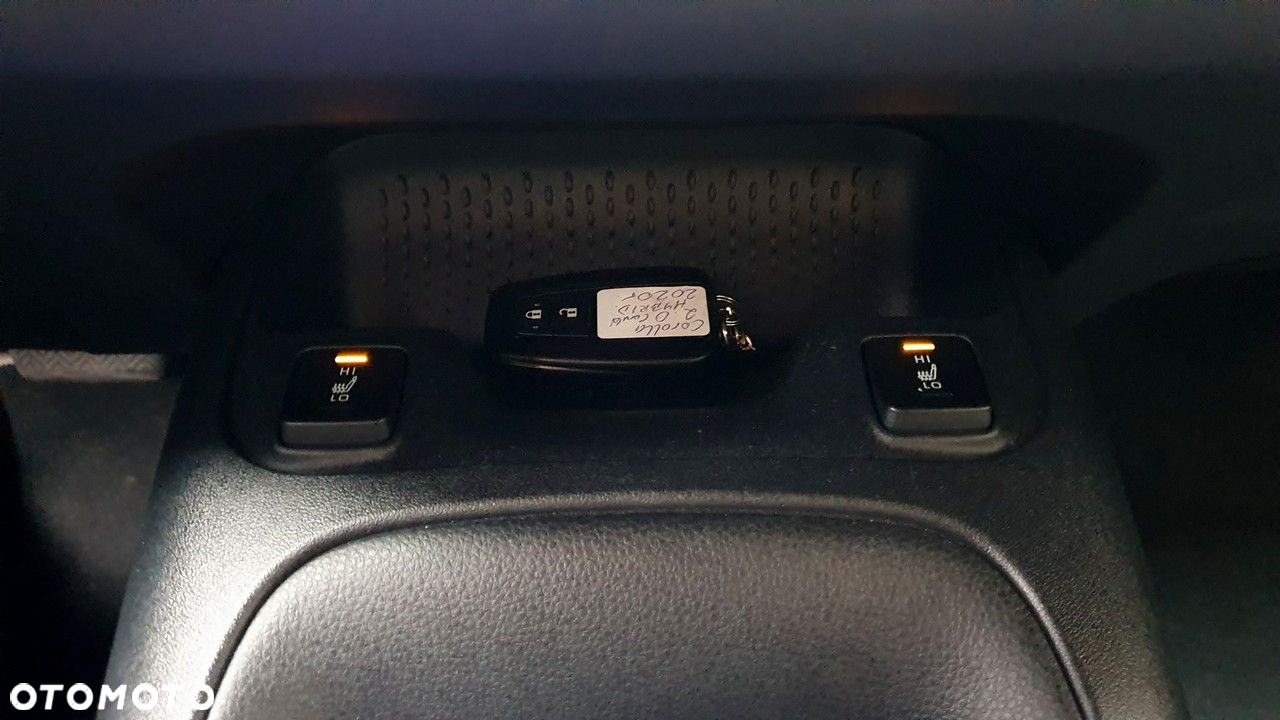Toyota Corolla - 40