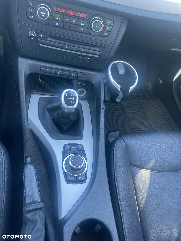 BMW X1 sDrive18d xLine - 6