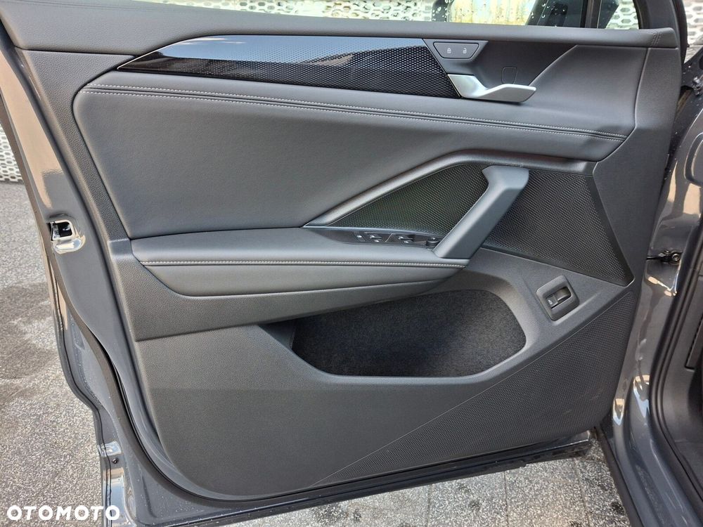 Volkswagen Tiguan - 10