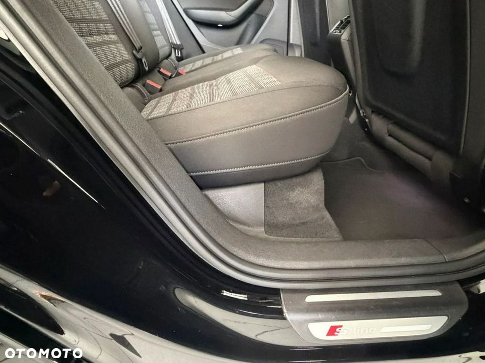 Audi Q3 1.4 TFSI Sport S tronic - 34