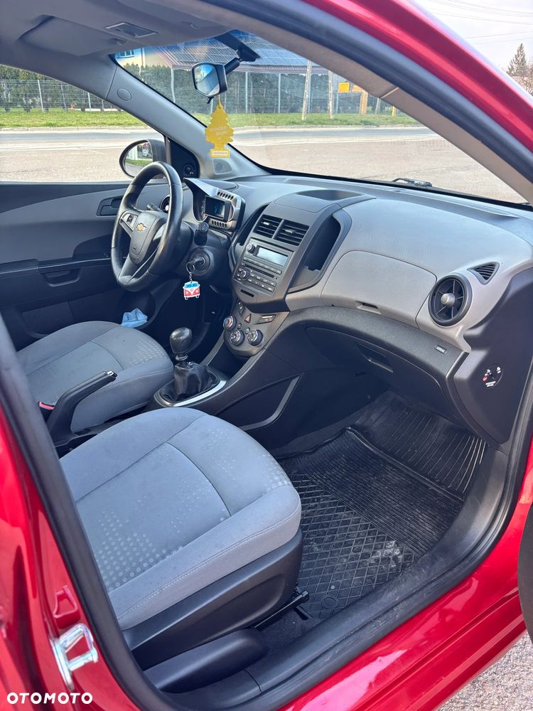 Chevrolet Aveo - 13