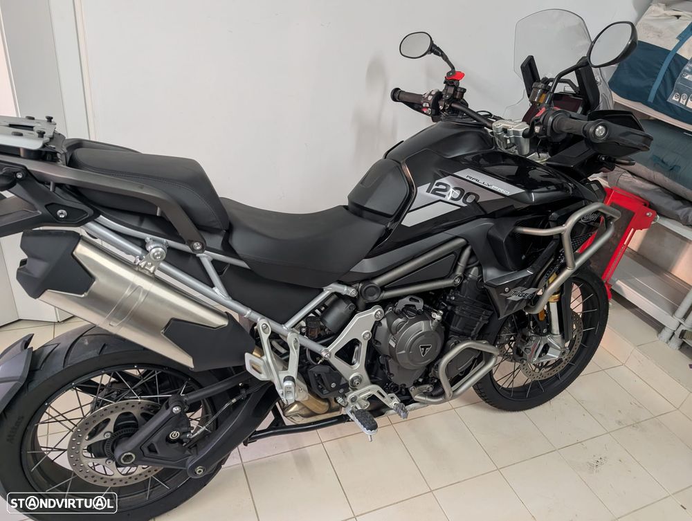 Triumph Tiger - 1