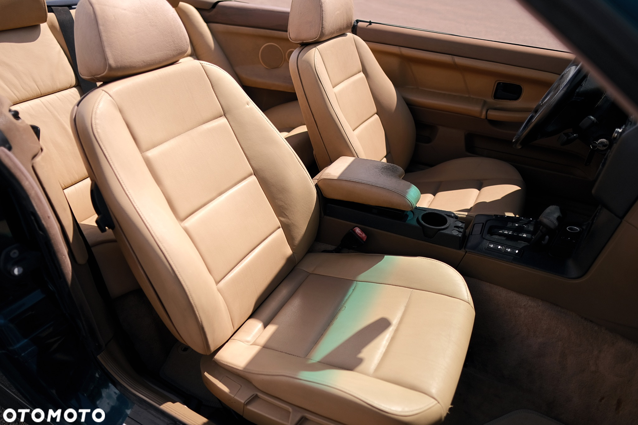 BMW Seria 3 325i - 32