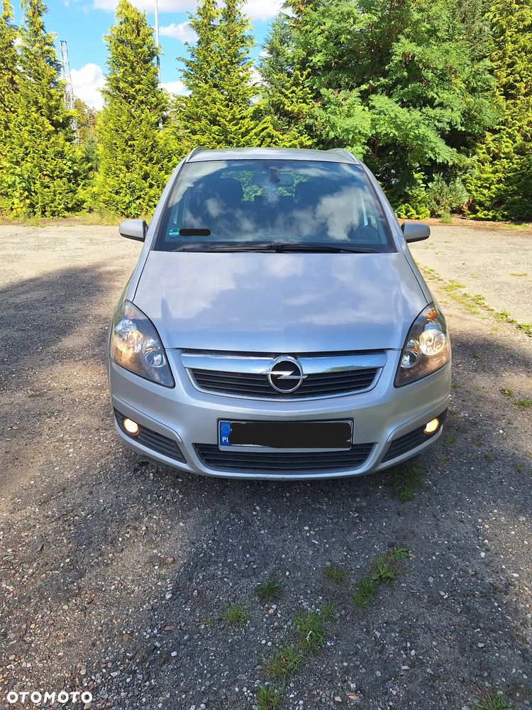 Opel Zafira 1.9 CDTI Cosmo - 1