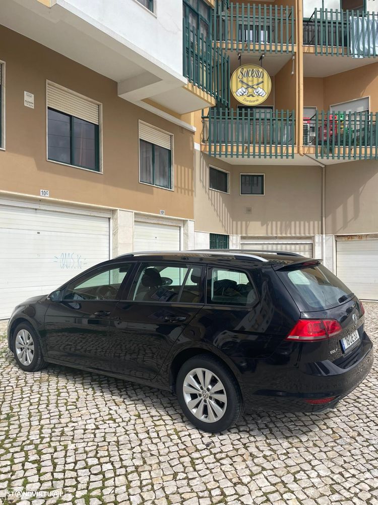 VW Golf Variant 1.6 TDi Confortline - 4