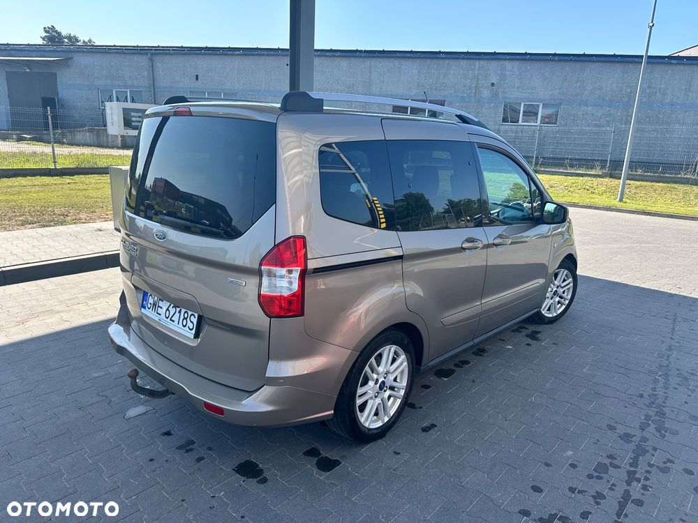 Ford Tourneo Courier 1.0 EcoBoost Titanium - 5
