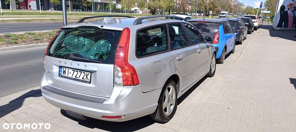 Volvo V50 - 16