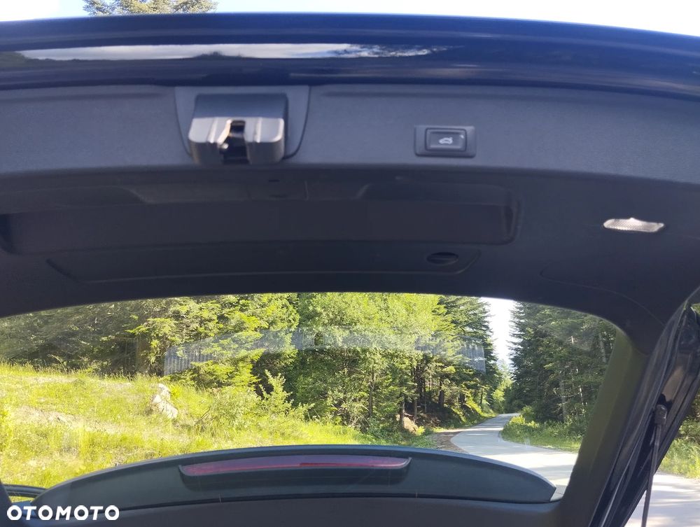 Audi A4 Avant 40 TFSI S tronic - 9