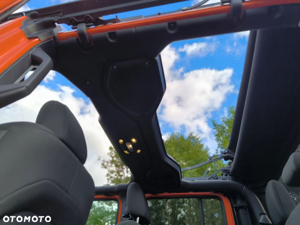 Jeep Gladiator - 36