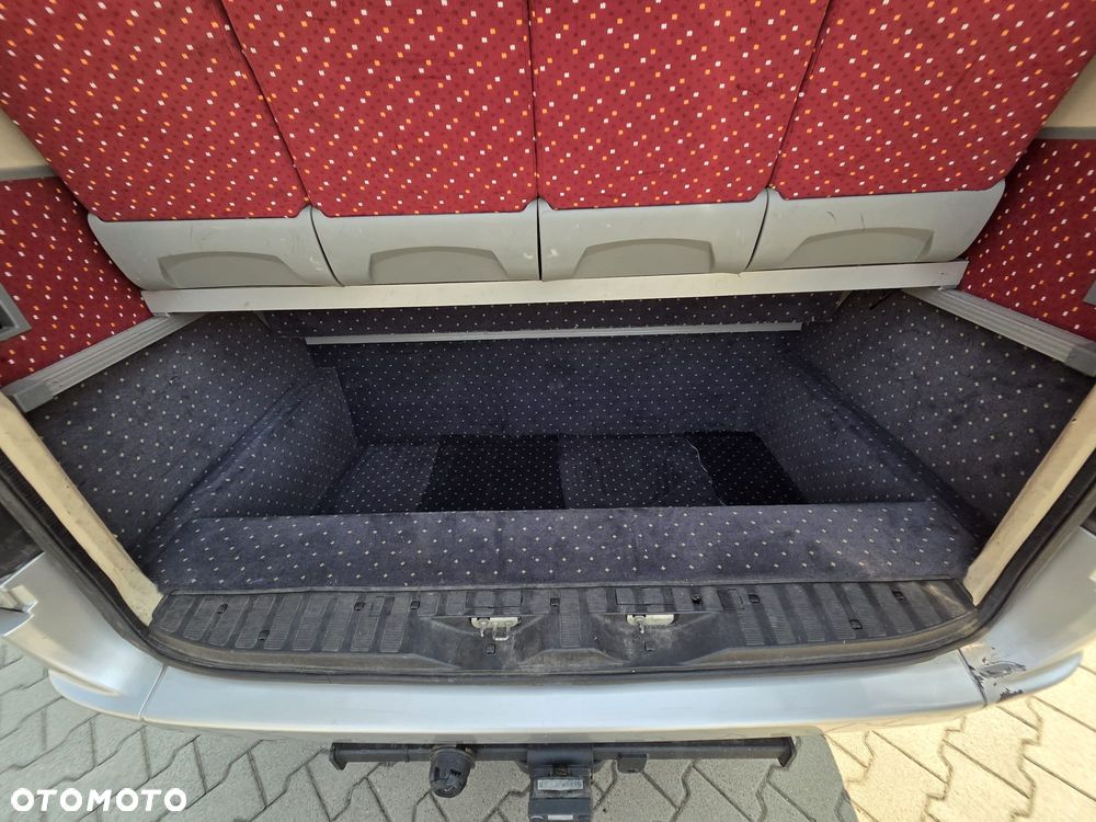 Mercedes-Benz Sprinter - 13