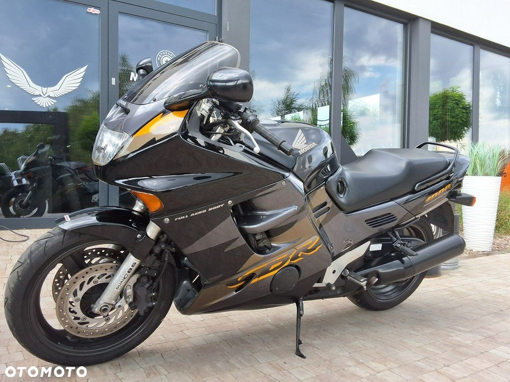 Honda CBR - 15