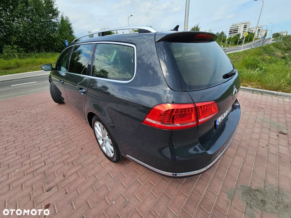Volkswagen Passat 2.0 TDI Highline - 15