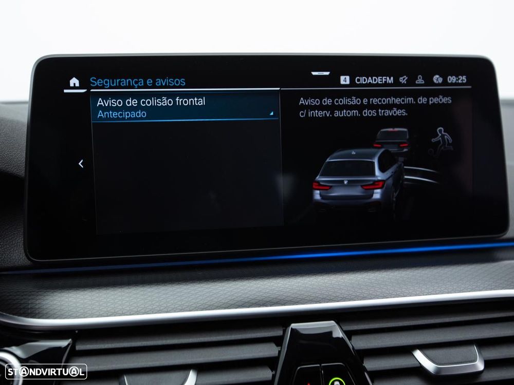 BMW 520 i Pack Desportivo M - 39