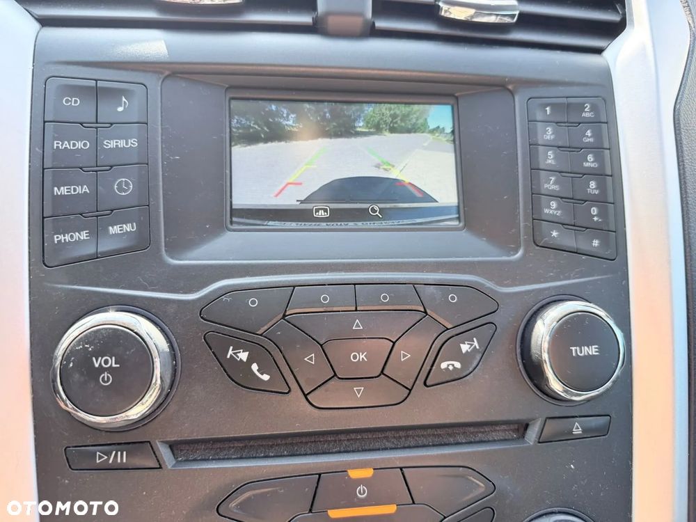 Ford Fusion - 6