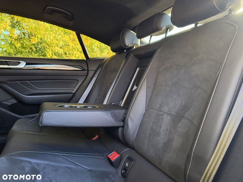 Volkswagen Arteon 2.0 TSI R-Line DSG - 25