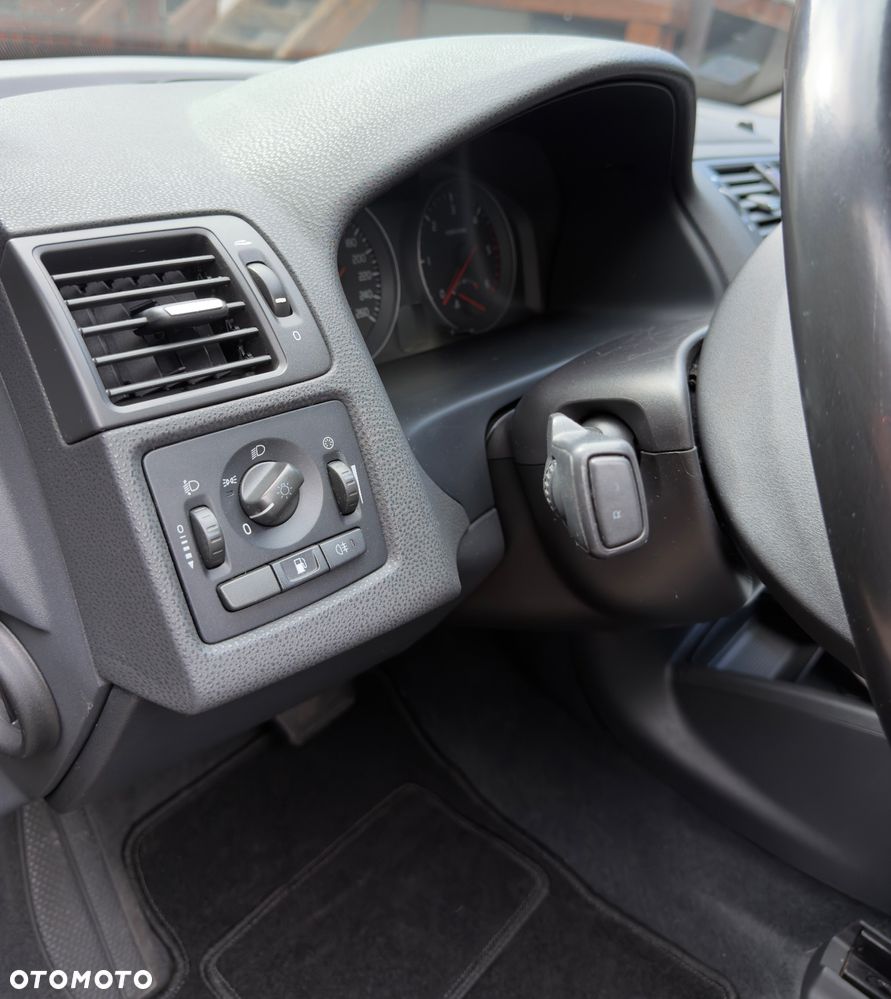 Volvo V50 2.0D DPF Powershift - 12