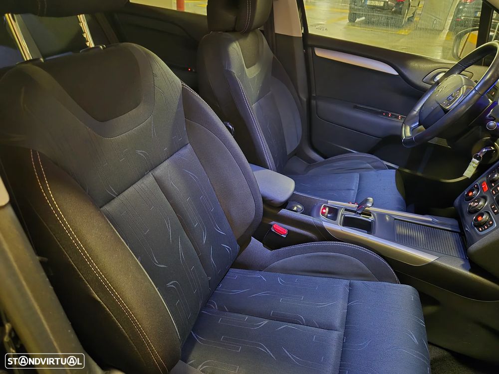 Citroën C4 e-HDi 115 ETG6 Selection - 41