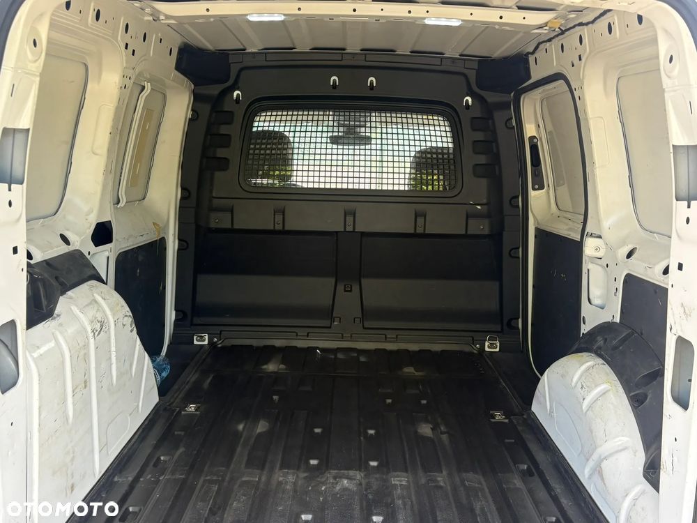 Volkswagen Caddy 2.0 TDI - 10