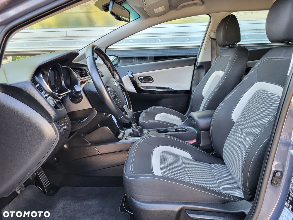 Kia Ceed 1.4 L Business Line Plus - 16