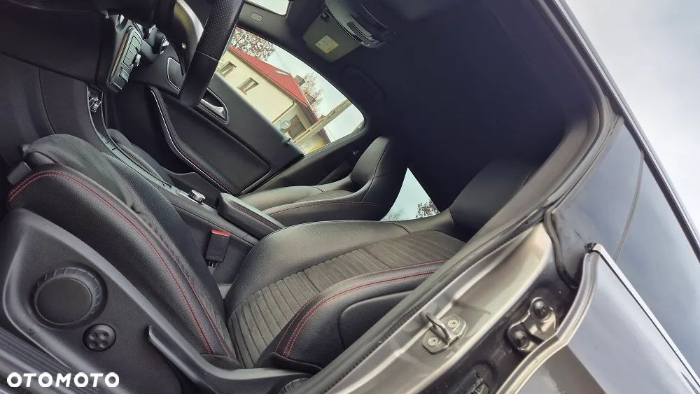 Mercedes-Benz CLA 180 7G-DCT AMG Line - 8