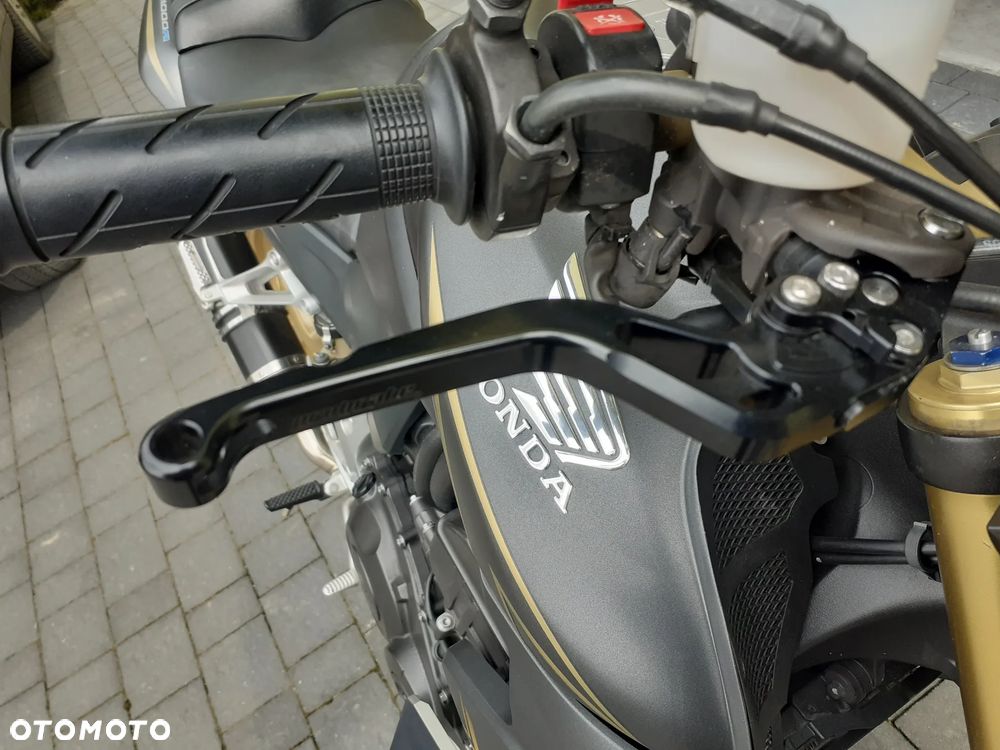 Honda CB - 7