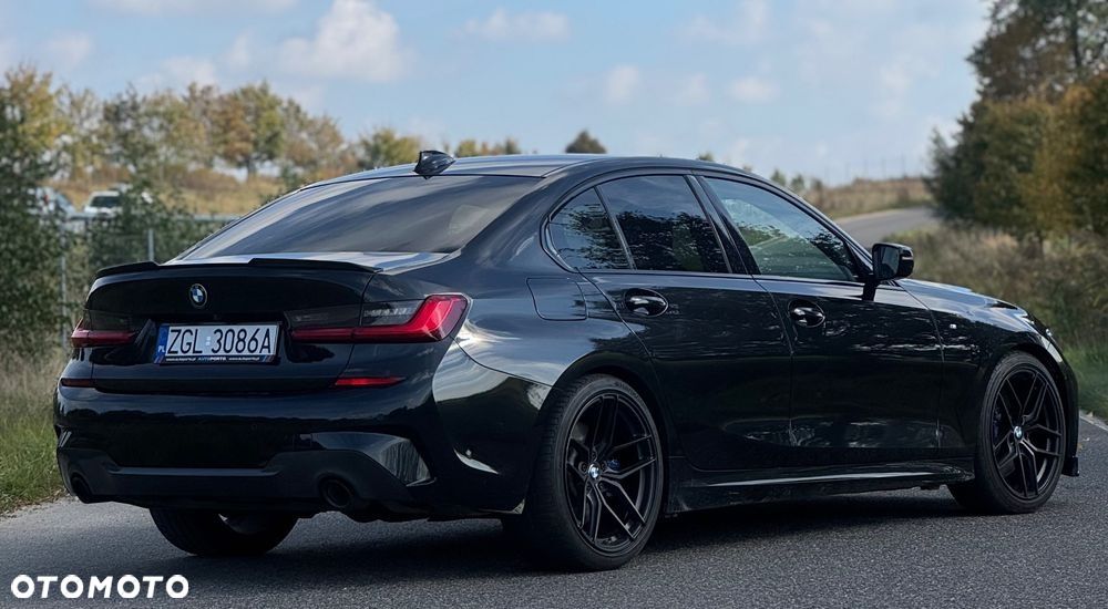 BMW Seria 3 330i M Sport - 6
