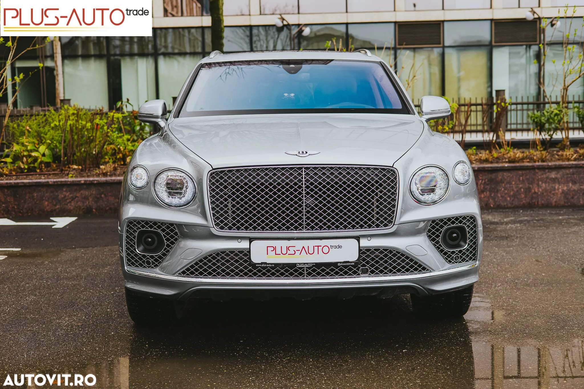 Bentley Bentayga - 2