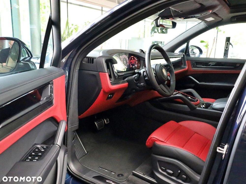 Porsche Cayenne - 12