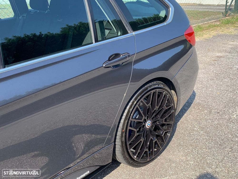 BMW 320 d Touring Auto Pack M - 55