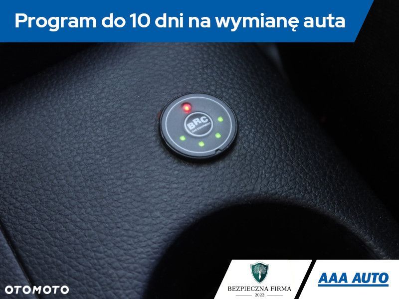 Kia Rio - 20