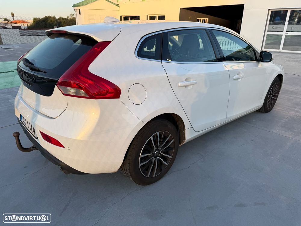 Volvo V40 - 11