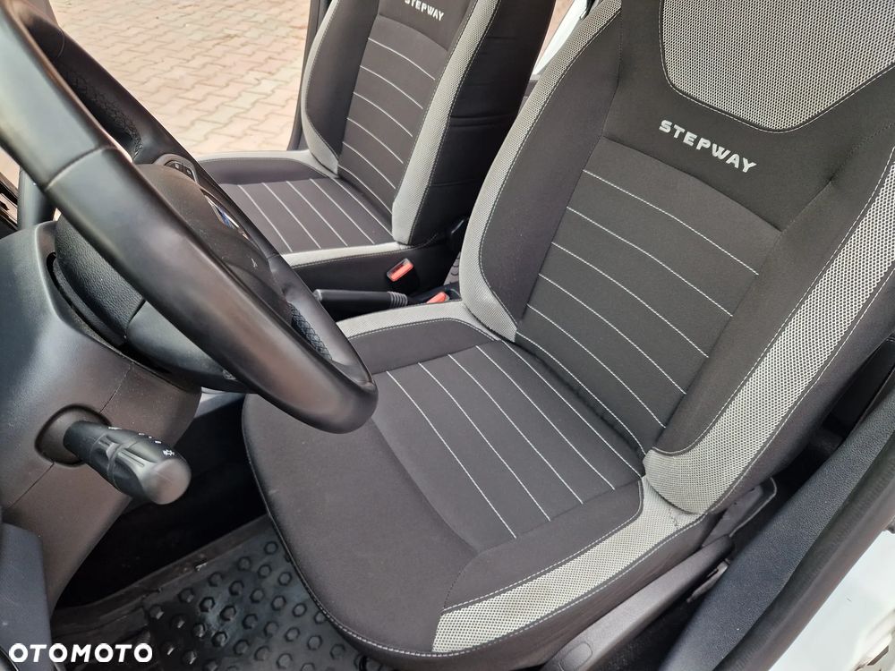 Dacia Sandero 0.9 TCe Laureate S&S - 24