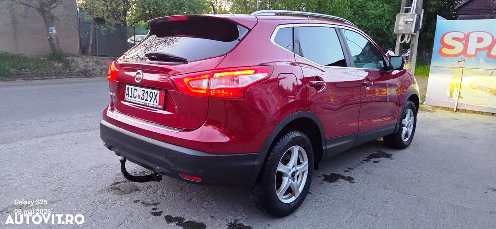 Nissan Qashqai 1.6 DCI Xtronic TEKNA - 4