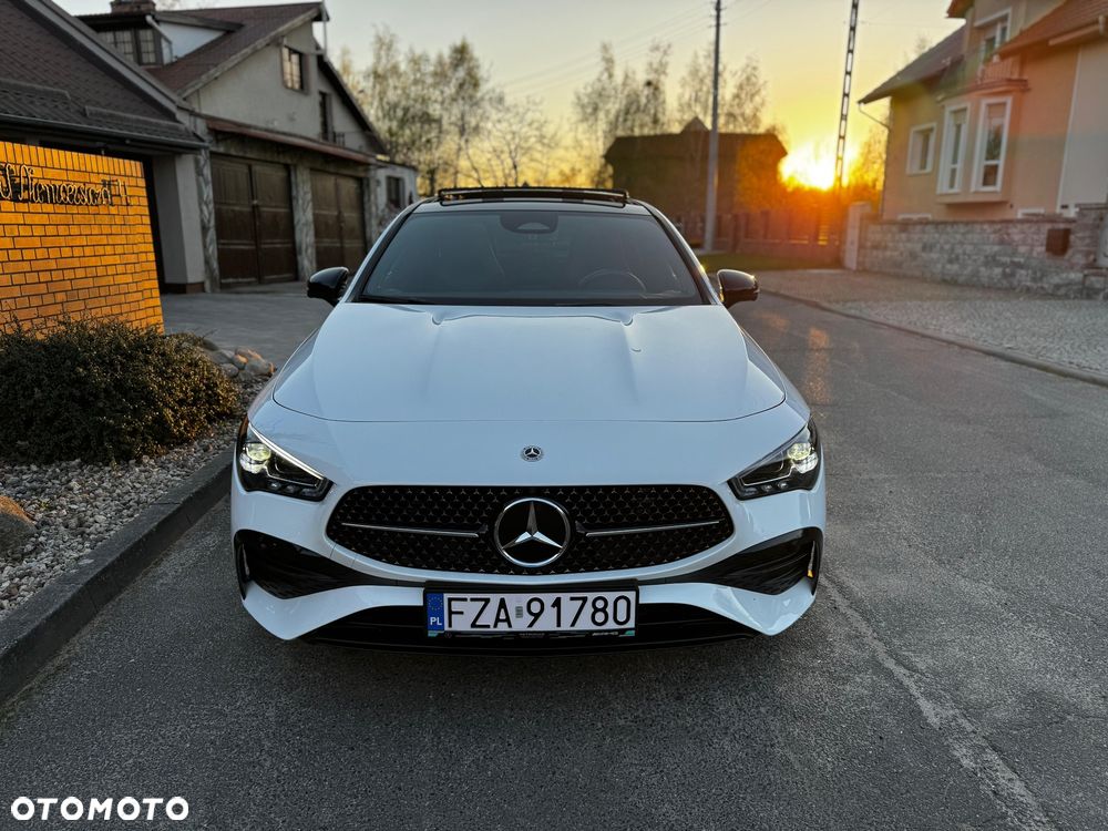 Mercedes-Benz CLA 200 AMG Line 7G-DCT - 3