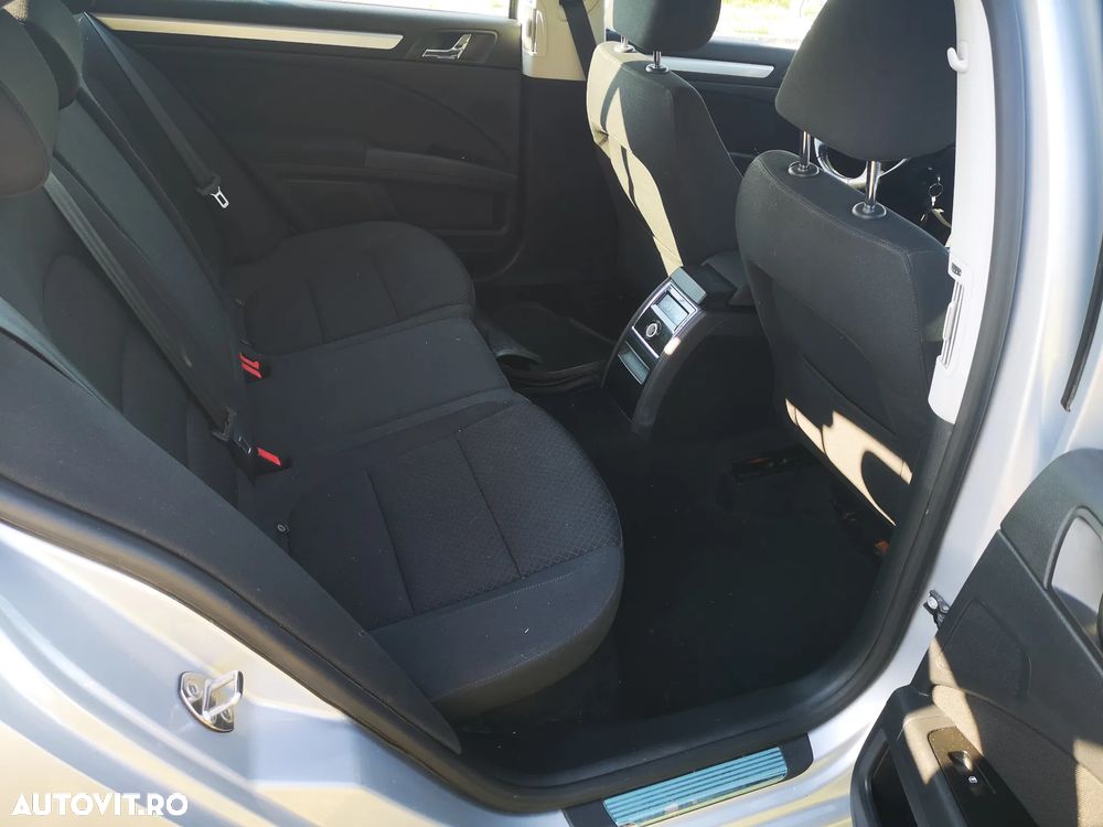 Skoda Superb 2.0 TDI Ambition - 5