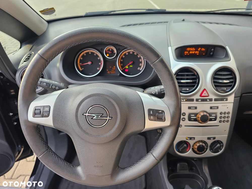 Opel Corsa 1.4 16V 150 Jahre - 14