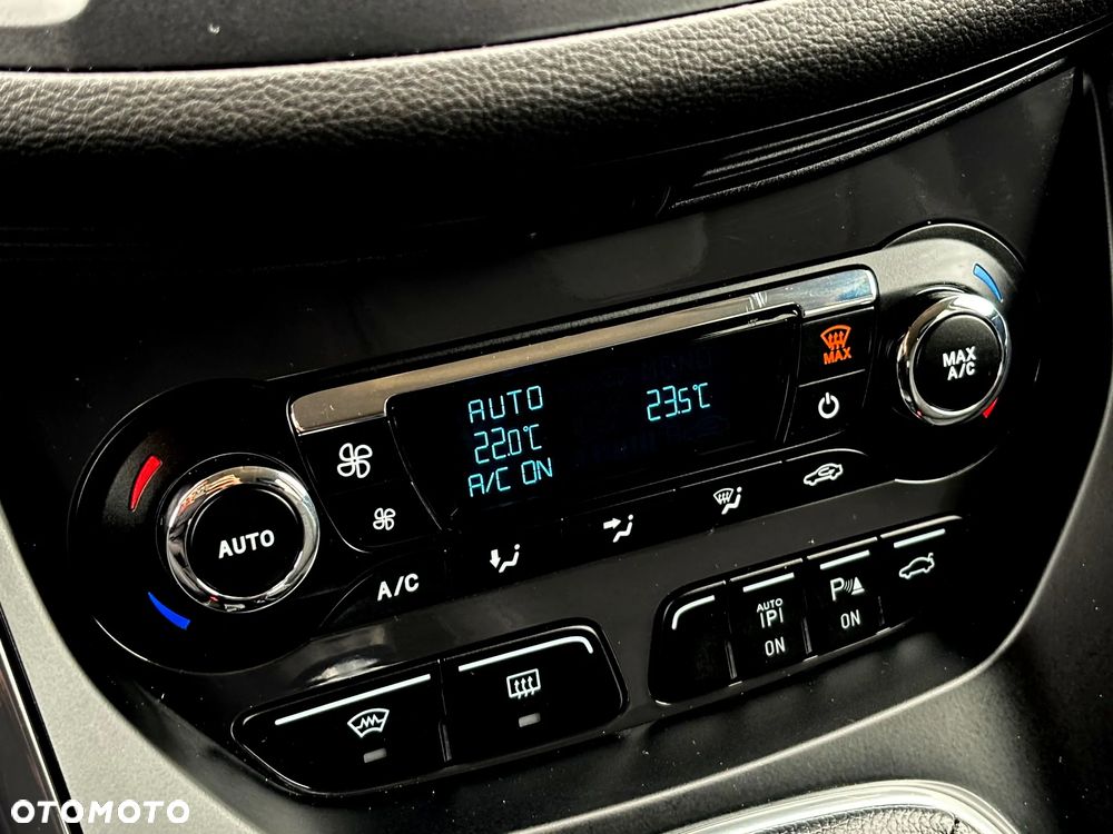 Ford Kuga 2.0 TDCi 4x4 Titanium - 23