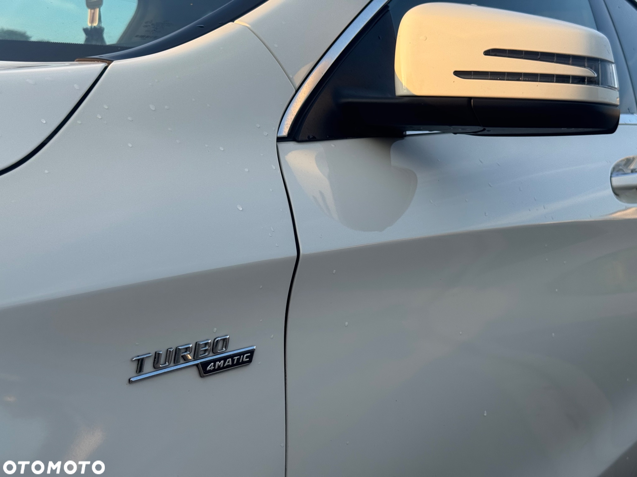 Mercedes-Benz CLA 250 4-Matic AMG Line - 17