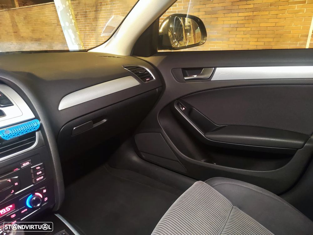 Audi A4 Avant 2.0 TDI Sport - 15