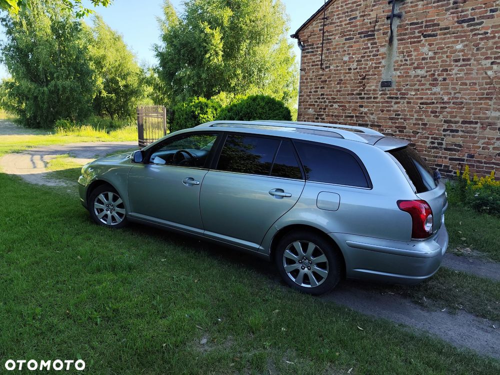Toyota Avensis 1.8 VVT-i Luna - 5