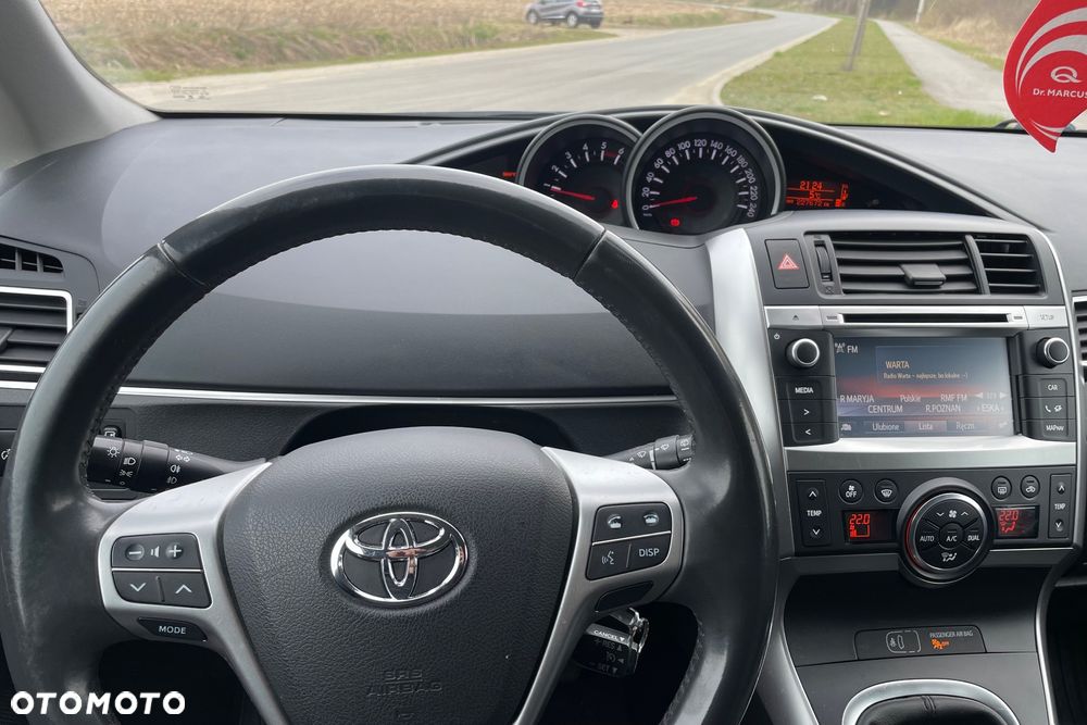 Toyota Verso 1.6 D-4D Premium - 11