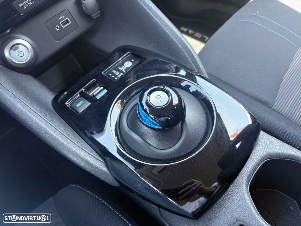Nissan Leaf N-Connecta - 55
