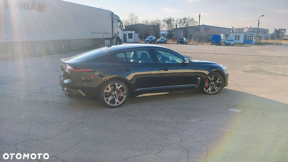 Kia Stinger 3.3 T-GDI AWD GT - 23