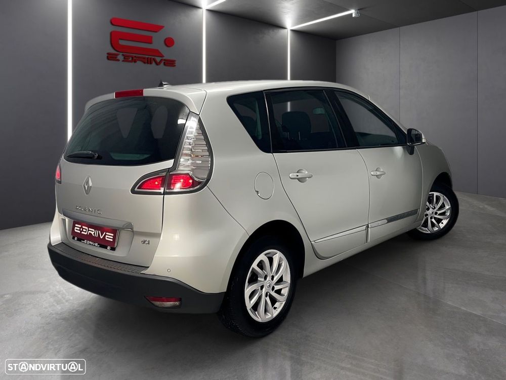 Renault Scénic - 5