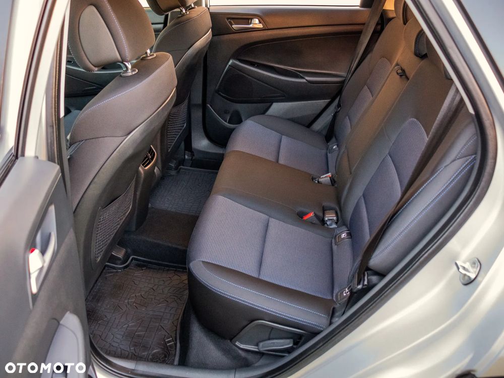 Hyundai Tucson blue 1.7 CRDi 2WD Passion - 15