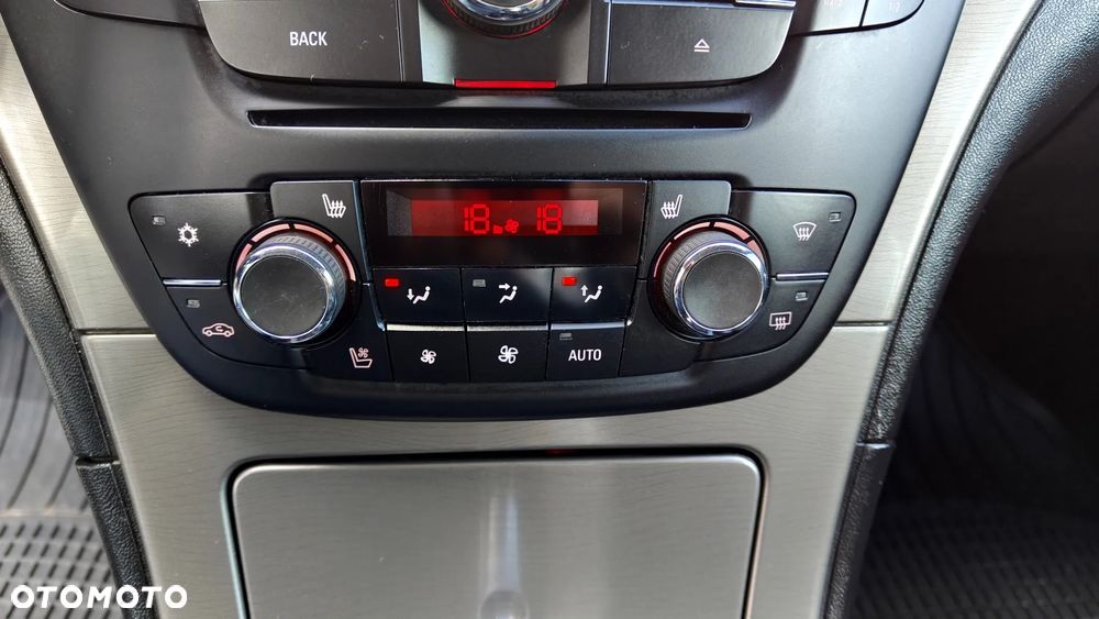 Opel Insignia 2.0 CDTI ecoFLEX Business Cosmo - 17