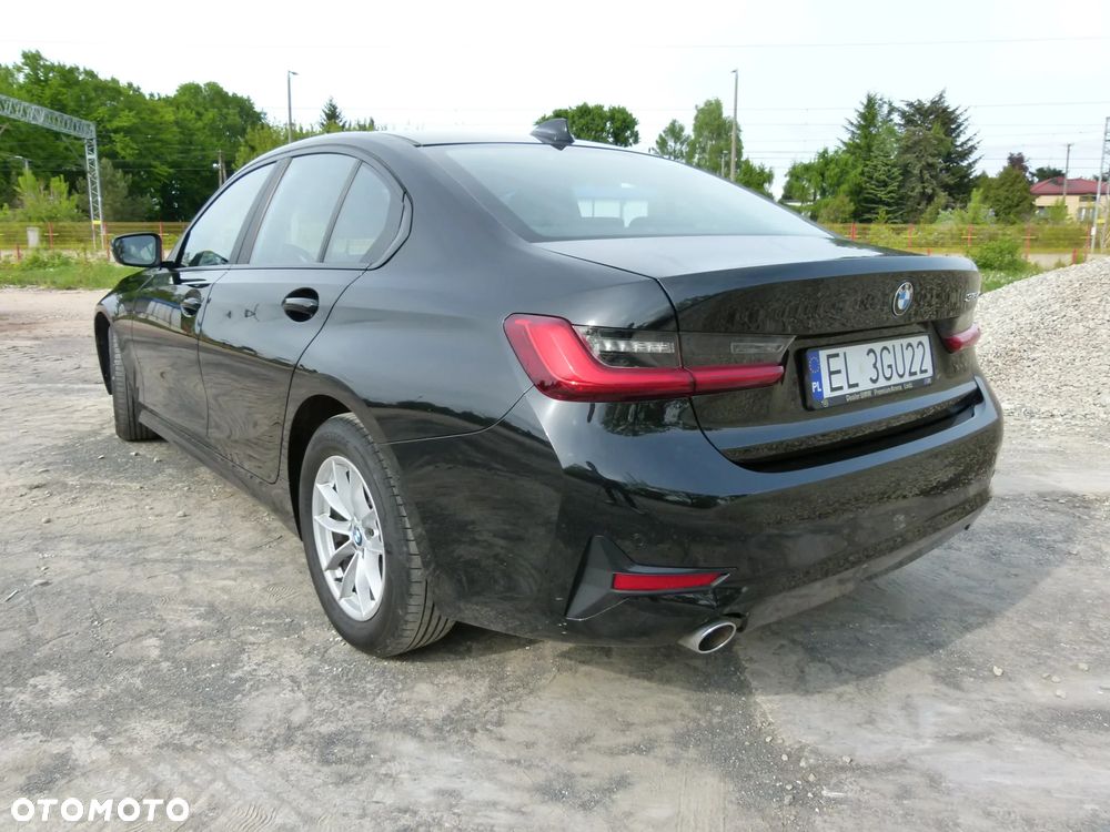 BMW Seria 3 320d Efficient Dynamics - 4