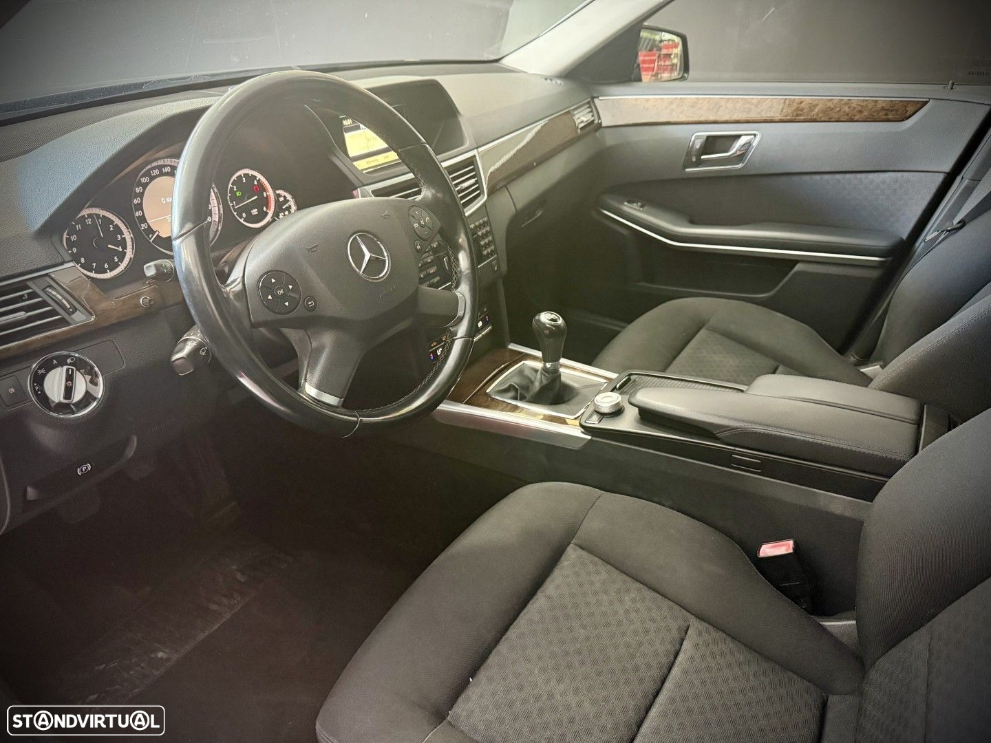 Mercedes-Benz E 250 CDi Executive BlueEfficiency - 10
